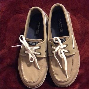 NWOT BOYS SPERRY CRUZ BOAT SHOES